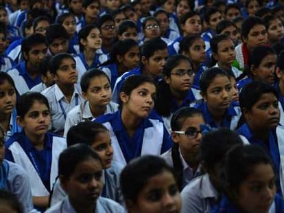 72,825 teachers recruitment, 43 district not send names.