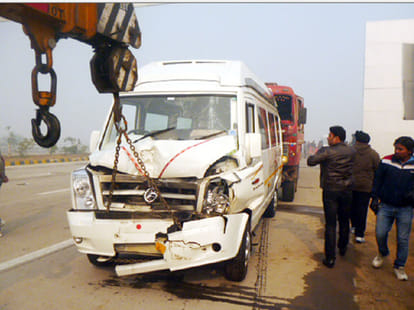 major accident on the expressway 71 vehicles, two killed.