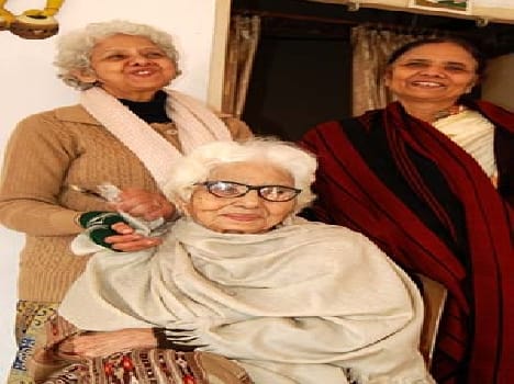 Congress extended the Nehru family : Ranjana