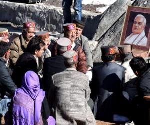 atal bihari birthday at manali.