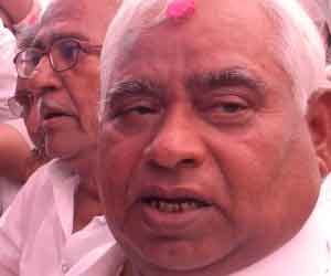 akhlesh yadav cabinet minister controversial statement.