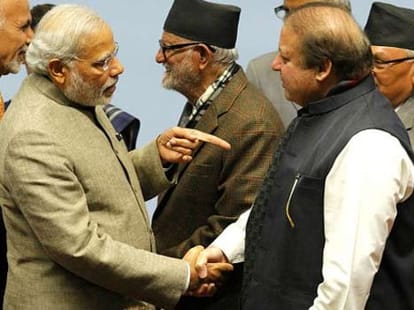 Pakistani actress Meera has invited Narendra Modi.