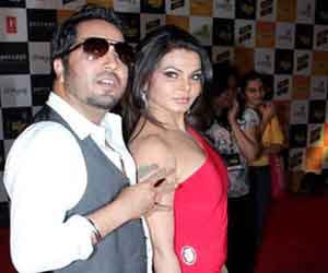 Mika Singh sing the song by Rakhi Sawant 