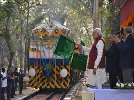 PM Narendra modi given 39 lack