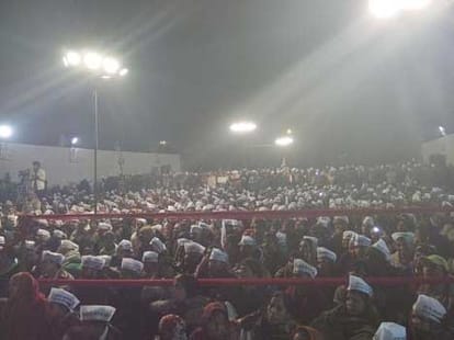 AAP Rally in Najafgarh - Power cut in rally; Eggs were thrown on Arvind Kejriwal