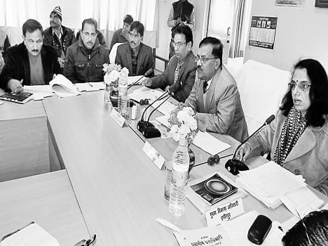 divisional commissioner adverse entry to three officers