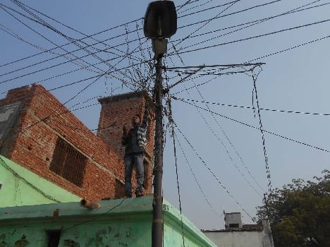 Cut the connection defaulters