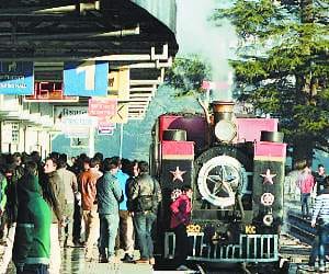 raail steam engine shimla.
