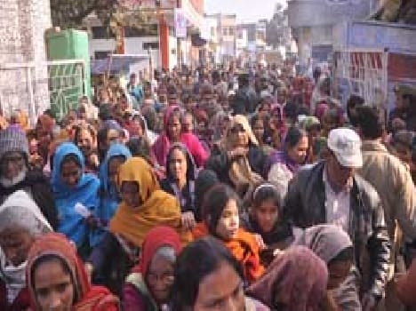 blancket distribute by vidhayak