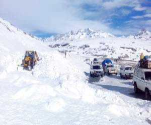 avalanche in uttarakhand.