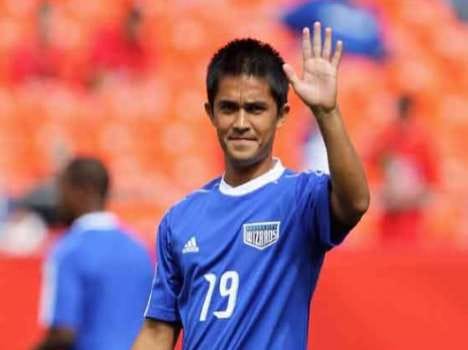 sunil chetri selected year's best football player 