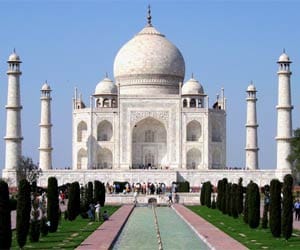 android app will be launched for online booking of taj mahal tickets.