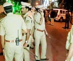 Bangalore bomb blast - Possible terrorist attacks by SIMI ?