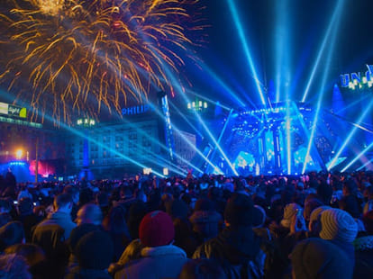 New Year celebration of these places special way in Noida.