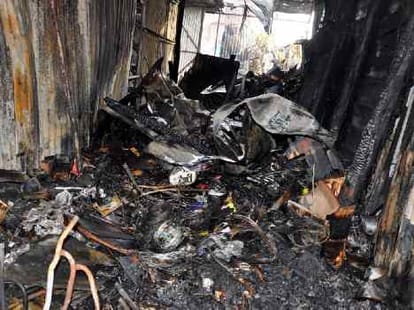 fire at pnb bank branch, 7 leakh property disroy.
