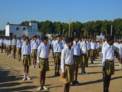 Former RSS propagandists to keep an eye on working of Sangh.