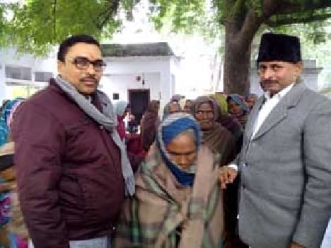 Distributed 500 Blankets To Poor