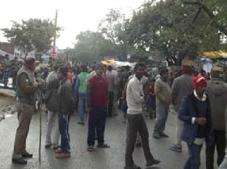 Sons of former head beaten 