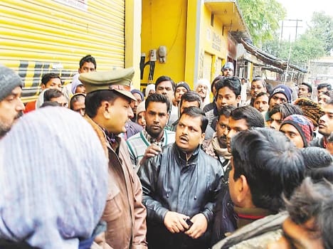 Shopkeeper fire on, survived