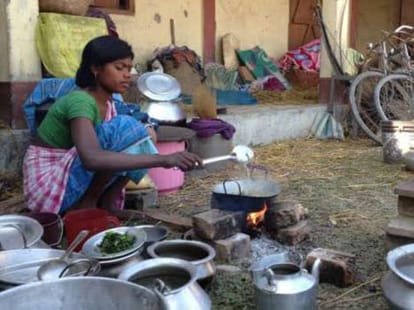 why bengali and muslim often die in riot?