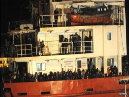 ships shinks in russia 54 people dies