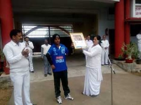 Respect of international cricketers Love 
