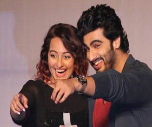 Sonakshi and arjun dance by film tevar 