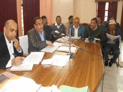 DM Assistant stopped salary of Commissioner and ARTO