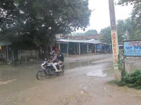 Snin roads muddy after rain