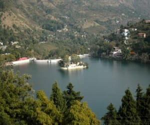 bhimtal lake uttarakhand.
