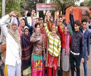 Women's furore over compromised patient in hospital
