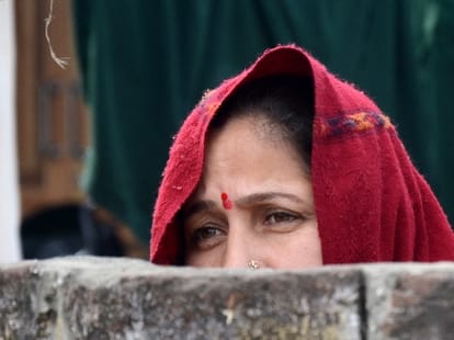 news story on pakistan firing in kathua and heeranagar