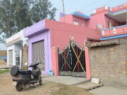 Pakistan violates ceasefire in Jammu, targets four villages in the Hiranagar area