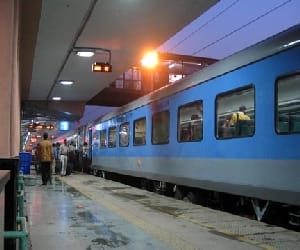 stones at shatabdi express, case against unknown 