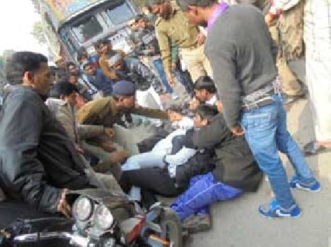 Kangreisyon chased by police