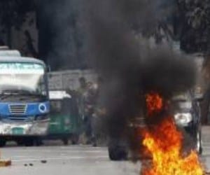 four died in bangladesh in political clashes.