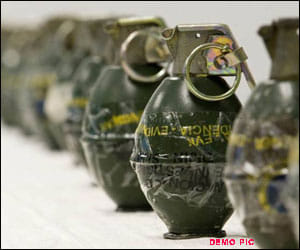 14 injured in grenade attack in shopian