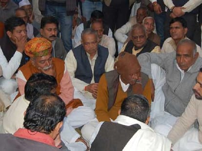 martyr devendra singh and rameshwar prasad of up.