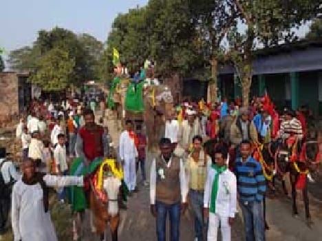 Josho attitude was removed from the procession of Baravfat