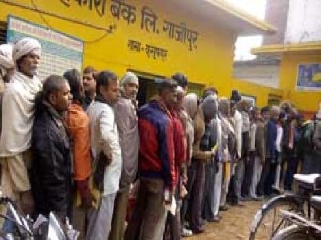 The farmers' line for urea.