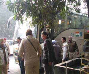 pak resident back to pakistan