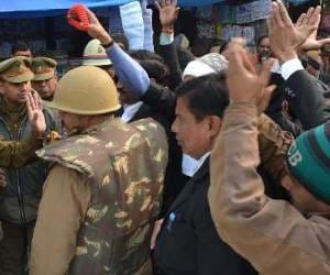 Lawyers protest in front of SP office in Sitapur.
