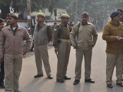 Lawyers protest in front of SP office in Sitapur.