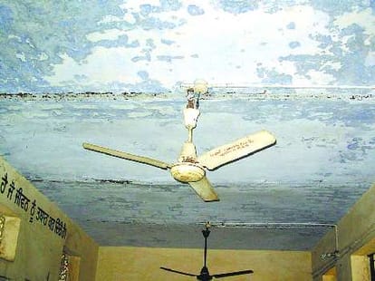 all school in one room at punjab