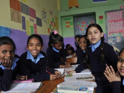 56 percent student of class 5 cannot read hindi.