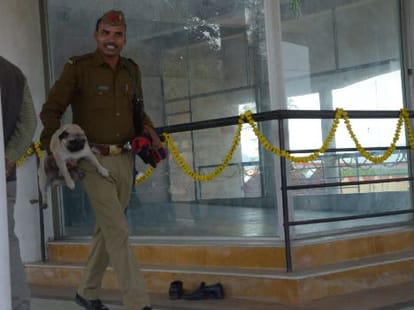 ASP enter bharat mata mandir with shoes.