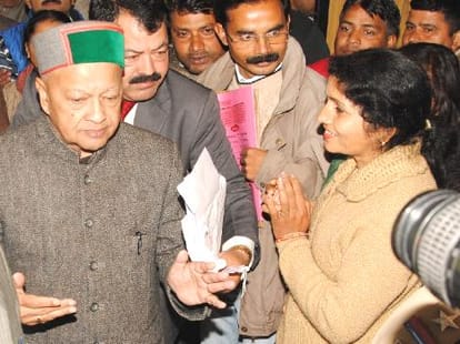 cm virbhadra announces 7 percent DA to employees.