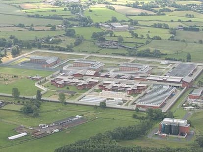 Shameless prisoner snaps photo and posts it on Facebook