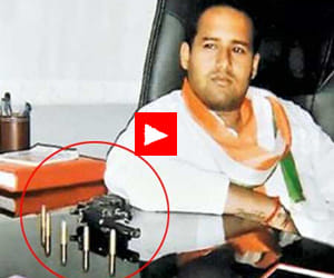 VIDEO: as a chic of politicians were this millanior guard.