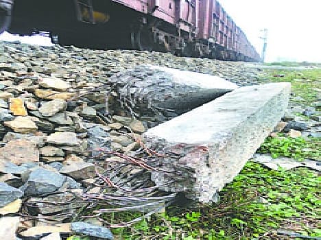 Turned Kalka Mail plot , two arrested